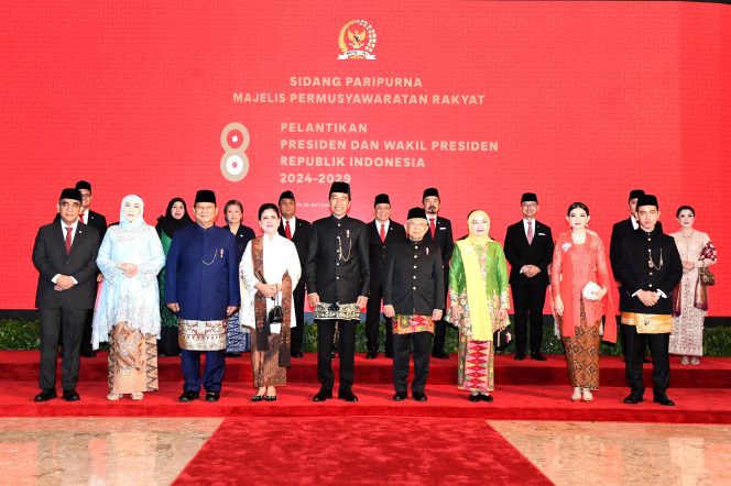 
					Presiden Jokowi dan Ibu Iriana Hadiri Pelantikan Presiden dan Wakil Presiden RI Masa Jabatan 2024-2029