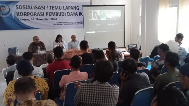 
					Kementerian Kelautan dan Perikanan Republik Indonesia Gelar Sosialisasi/Temu Lapang Korporasi Pembudi Daya Ikan