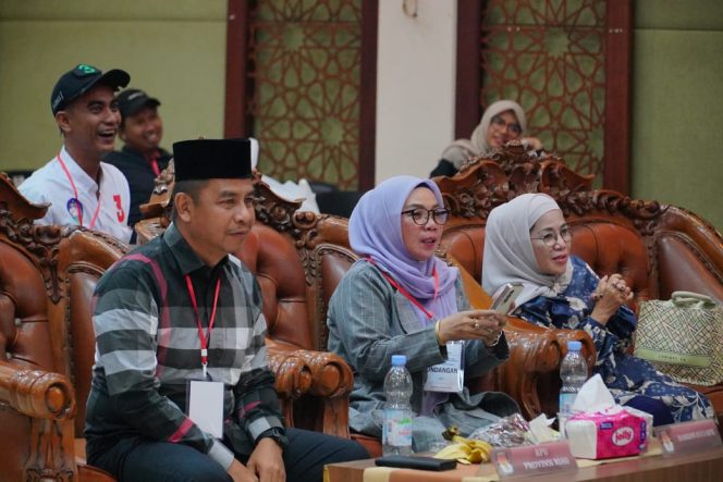 
					Rapat Pleno Rekapitulasi Penghitungan Suara di Kampar Berjalan Lancar, Ahmad Yuzar dan Misharti Raih Suara Terbanyak