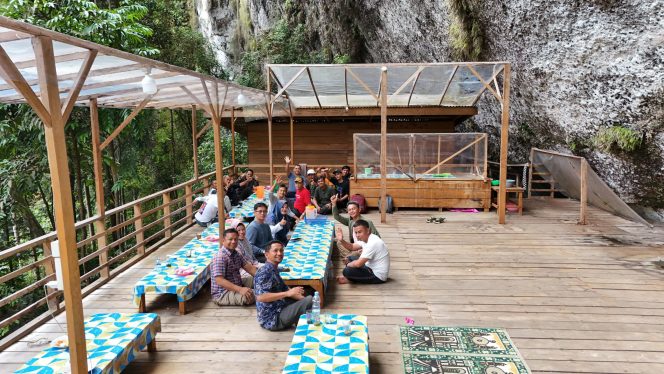 
					Batu Tilam: Permata Alam Desa Kebun Tinggi yang Wajib Dikunjungi
