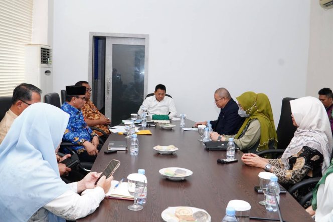 
					Pj Bupati Hambali Terima Audiensi LPPM UNRI