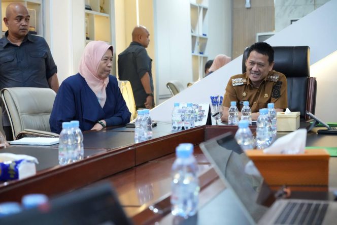 
					PJ Bupati Kampar Dengarkan Langsung Presentasi dari DZK Group SDN BHD Malaysia Tentang WTE