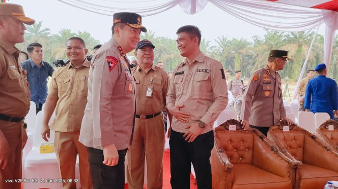 
					Pemkab Kampar Bersama Kapolda Riau Lakukan Program Penanaman Jagung 1 Juta Hektar