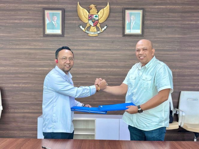 
					TANDATANGANI HOA : PT PELABUHAN INDONESIA (PERSERO) BERSAMA PT PRIMA PENGEMBANGAN KAWASAN BERKOLABORASI DALAM PENGEMBANGAN DAN PENGELOLAAN KIKT