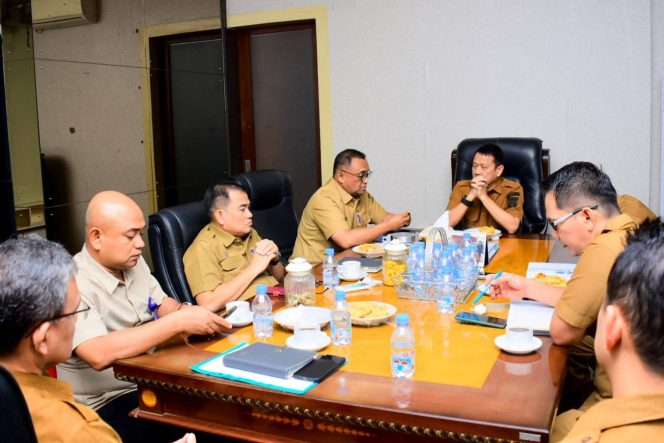 
					Sekda Kampar Hambali Pimpin Rapat Penyusunan Memori Serah Terima Jabatan Penjabat Bupati