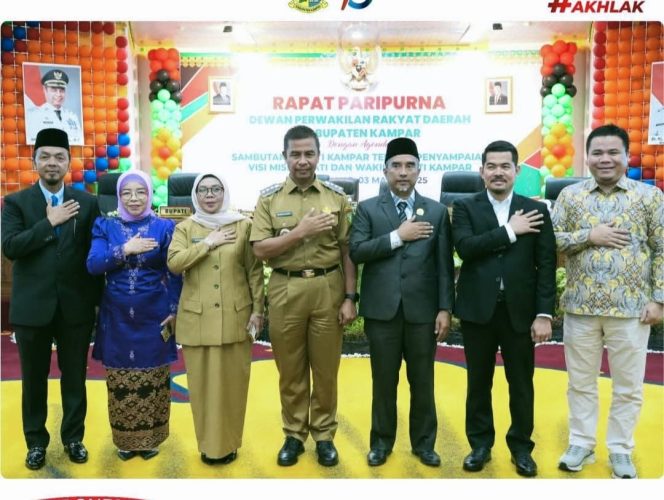
					Rapat Paripurna DPRD Kampar, Bupati Ahmad Yuzar Sampaikan Visi dan Misi untuk Kemajuan Daerah