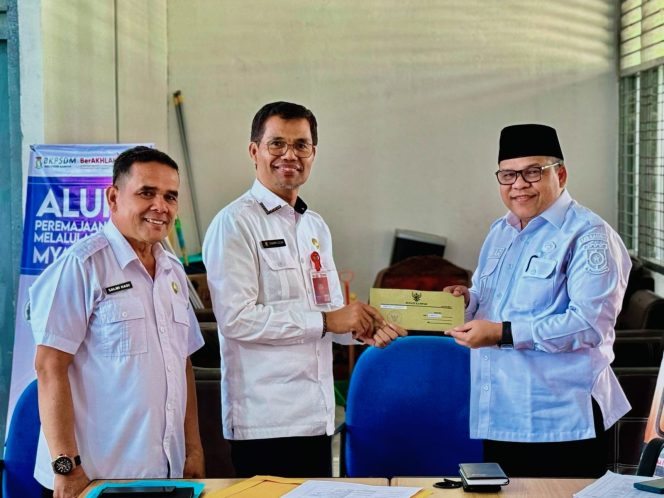 
					Plt Kadis Kominfosandi Kampar Resmi dijabat oleh Zulfikar S.Ag, M.Si