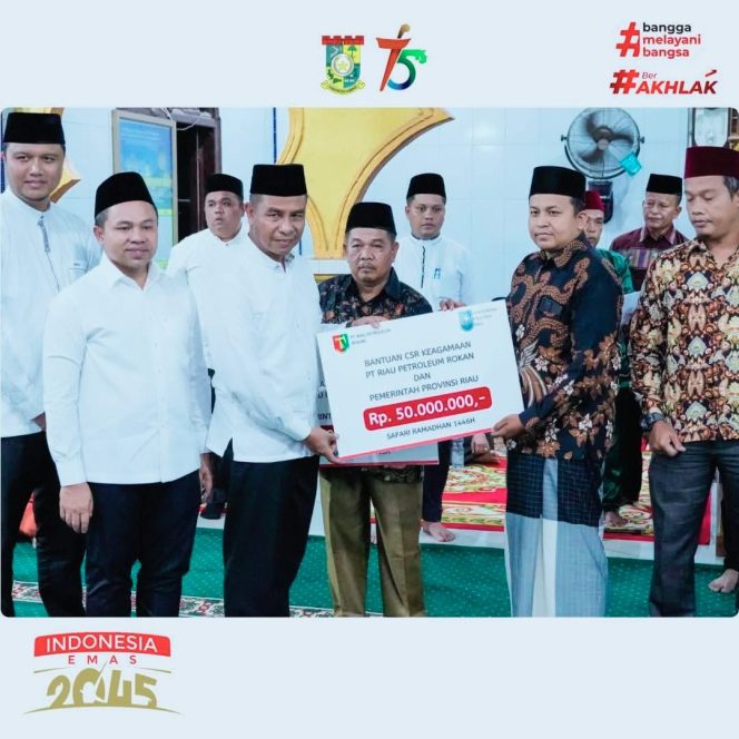 
					Bupati Kampar Dampingi Gubri Tinjau Pasar Murah dan Safari Ramadhan di Desa Birandang