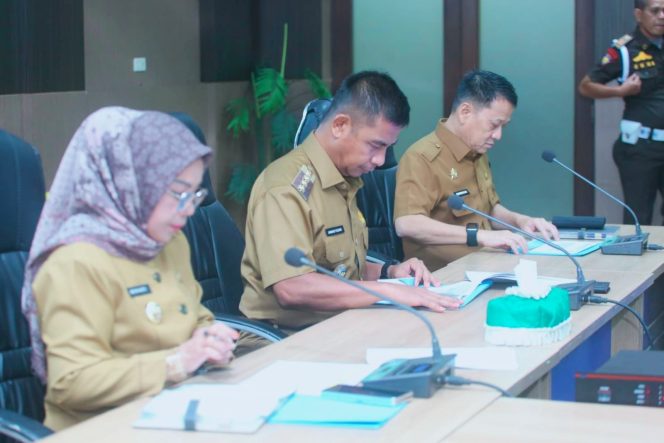
					Bupati Kampar Ahmad Yuzar ; Selain Profit Bagi Daerah, Pada Prinsipnya BUMD adalah Pelayan Masyarakat
