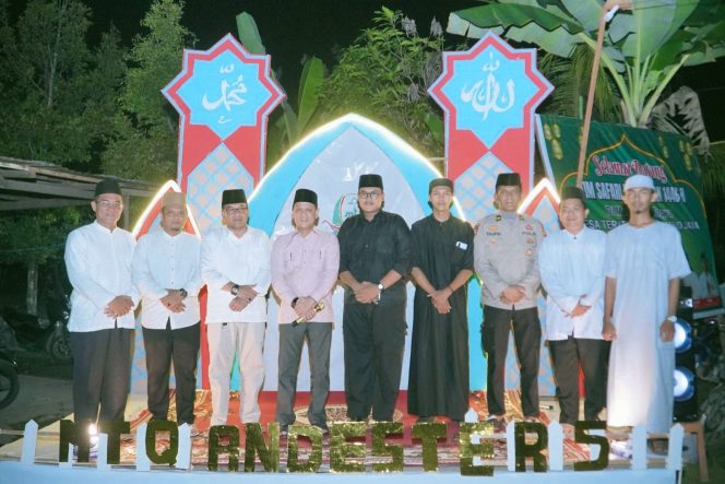 
					Sekda Kampar Hambali Safari Ramadhan Tim III di Masjid At-Taqwa Desa Teratak Rumbio Jaya