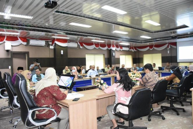 
					Wabup Kampar Exit Meeting Bersama BPK RI Riau Atas Pemeriksaan Interim Laporan Keuangan Pemda Kampar Tahun 2024   