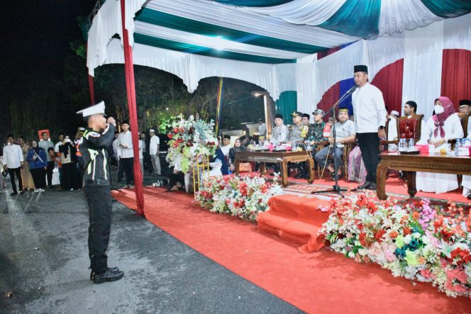 
					Bupati Kampar Ahmad Yuzar Melepas Pawai Takbiran & Mengajak Untuk Saling Memaafkan