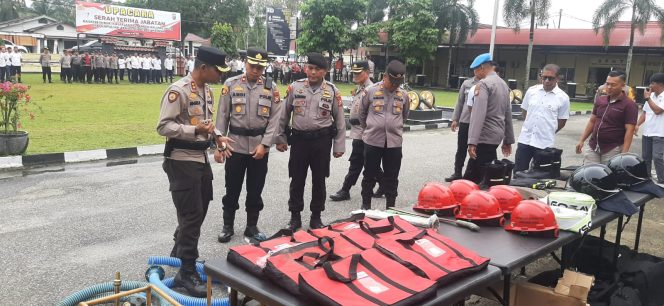 
					Fokus Tangani Karhutla di Kampar, Kapolres Ajak Masyarakat Jaga Lingkungan dan Personil Harus Proaktif