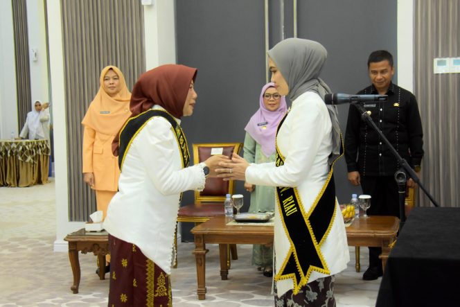 
					Tengku Nurheryani Resmi di lantik Menjadi Bunda Literasi Kampar