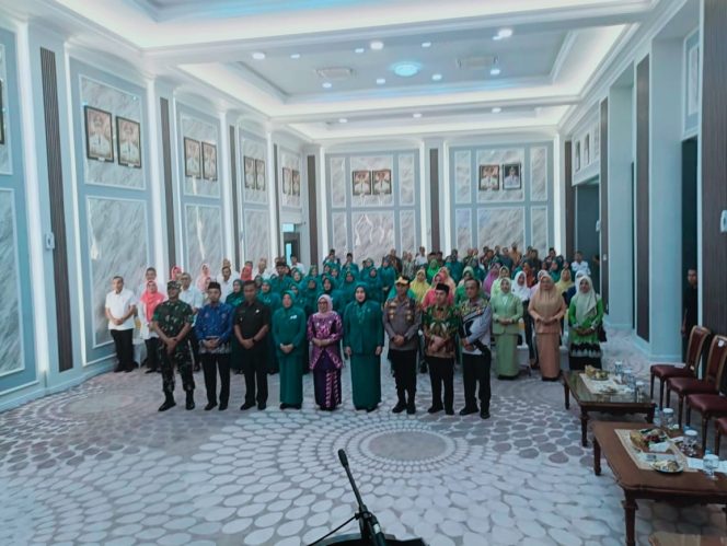 
					Bupati Kampar Kukuhkan Ketua dan Lantik  Pengurus PKK/Tim Pembina Posyandu