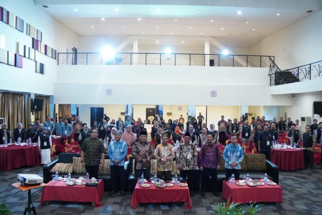 
					Wawako Dumai Minta Hendry Munief Bantu Kembangkan Pariwisata Kota Dumai