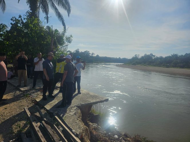 
					Syahrul Aidi Ajak Balai Sungai Keliling Sungai Kampar Meninjau Titik Rawan Longsor