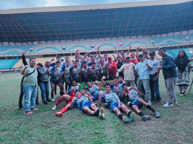 
					Piala Gubernur Riau 2025 Kemengan Kampar U-18 Berkat Innamal Usri Yusro