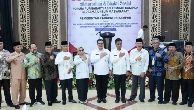 
					Hadiri Silaturrahmi dan Baksos Purna ASN Kampar, Sekdaprov Riau Berikan Apresiasi