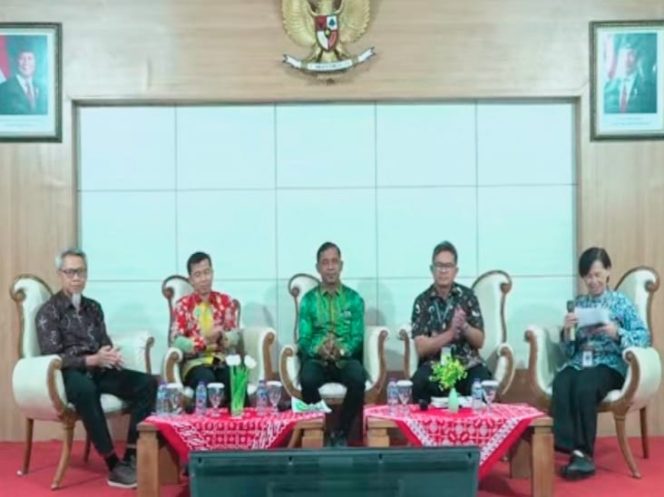 
					Zamhur, ST.MM Paparkan Potensi Pariwisata Kampar pada Webinar Policy Brief PKN II Angkatan XI Tahun 2025