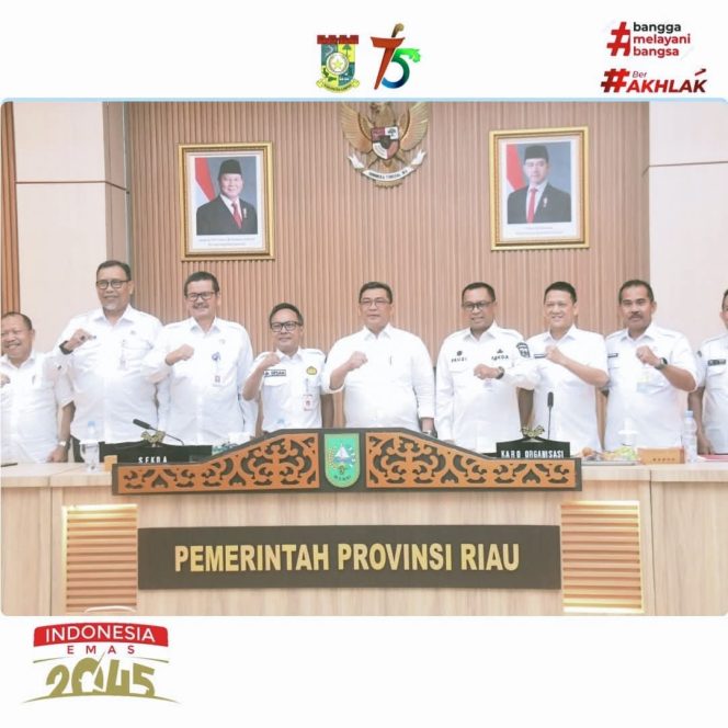 
					Sekda Kampar Ikuti Rakor Pembangunan Kabupaten/Kota Se-Provinsi Riau Melalui FORSESDASI Provinsi Riau