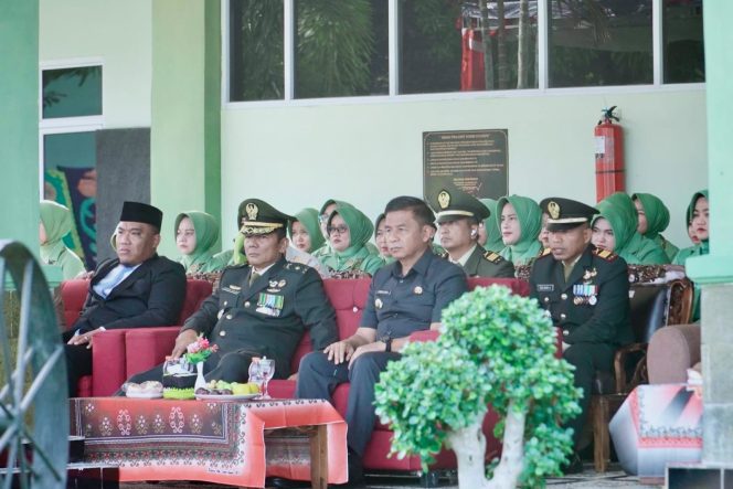 
					Bupati Kampar Hadiri Upacara HUT ke-80 TNI, Ahmad Yuzar ; Semoga TNI Semakin Dicintai Rakyat