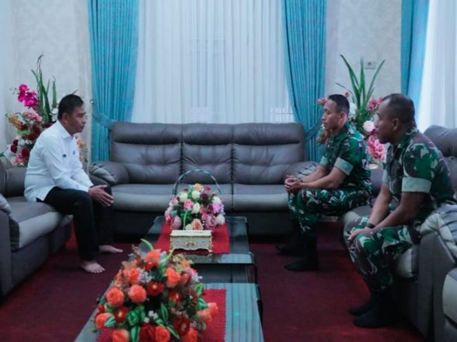 
					Bupati Kampar Ahmad Yuzar dan Danyon 132/BS Perkuat Sinergi Ketahanan Pangan