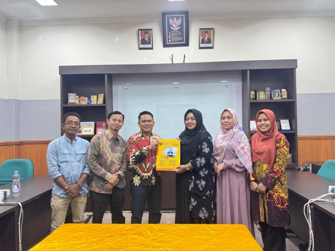 
					Terima Audiensi Bawaslu dan KPU Kampar, Direktur Polkam : Semoga Menjadi Langkah Positif Untuk Tingkatkan Literasi Politik Mahasiswa