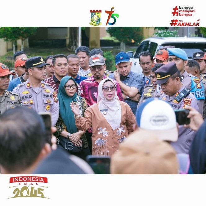 
					Wakil Bupati Kampar  Hadir  dan Respon di Tengah Demonstrasi Masyarakat Kampar Kiri