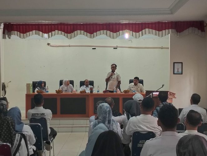 
					Helmi SH MH Resmi Nahkodai Disdikpora Kampar, Gantikan H. Aidil
