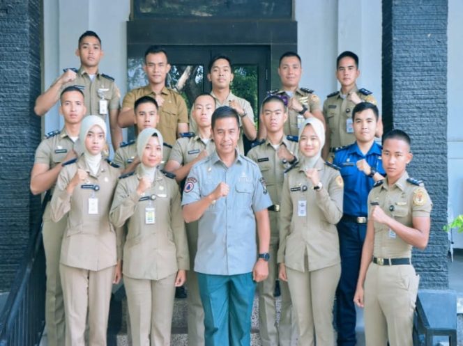 
					Bupati Kampar Ahmad Yuzar Terima Kunjungan Praja IPDN Asal Kampar di Rumah Dinas