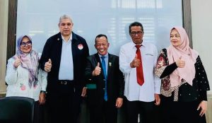 Usai Raih Gelar Doktor, Dosen UIR Akmar Efendi  Lulus Profesi Insinyur di Universitas Andalas