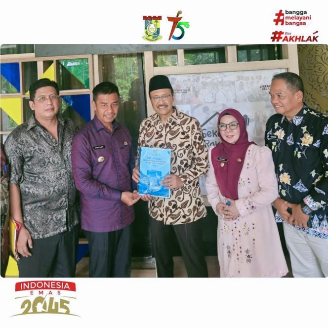 
					Bupati Ahmad Yuzar dan Wabup Kampar Temui Mensos RI Gus Ipul Bahas Sekolah Rakyat