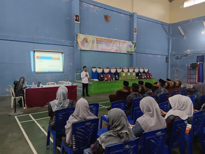 
					Iskandar, M.E.Sy Berikan Penyuluhan Sistem Koperasi Syariah pada RAT KPRI Guru-Guru “Ikhlas” Kuok