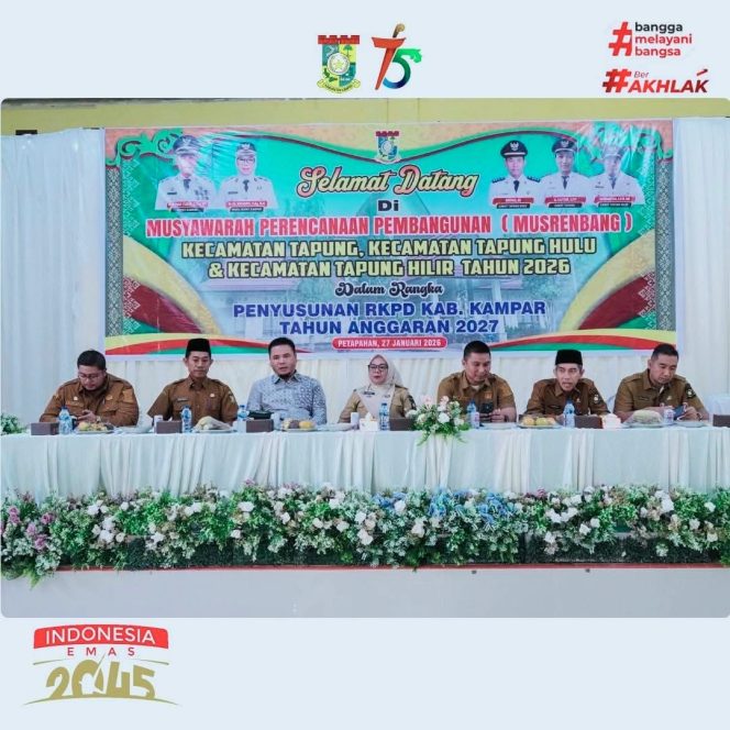 
					Bupati diwakili Wabup Kampar Bersama Pimpinan DPRD Musrenbang Kecamatan Tapung, Tapung Hulu dan Tapung Hilir