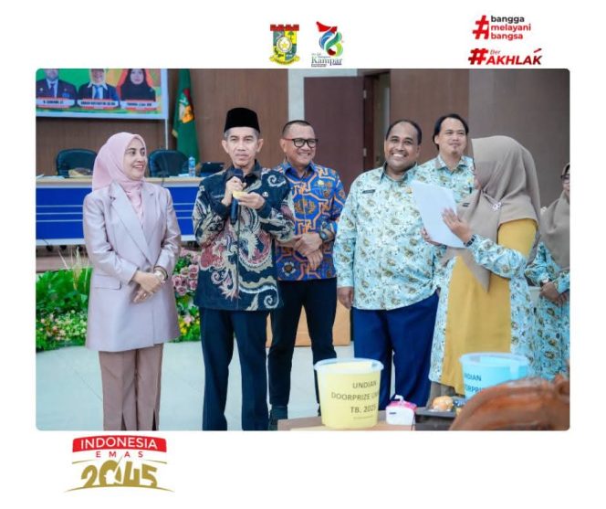 
					Asisten III Setda Kampar Resmi Buka RAT KPRI Tahun Buku 2026, Doorprize Utama Umroh Meriahkan Acara