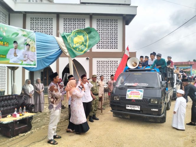 
					Wabup Kampar Lepas Pawai Ta’aruf, Desa Siabu Tunjukkan Kekompakan Sambut Ramadhan