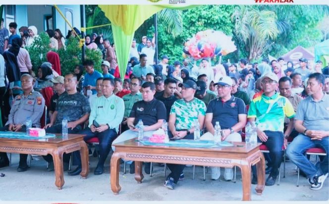 
					Pacu Sampan Sempena HUT Kampar ke-76 Ditutup, Srigala Muda Siakhulu Juara 1