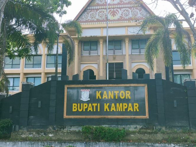 
					Pemkab Kampar Melalui Disparbud Kampar Terus Dorong Masyarakat Tingkatkan Ekonomi Kreatif
