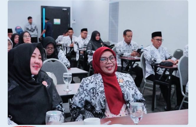 
					Acara Halal Bihalal Wakil Bupati Kampar Misharti Bersama PGRI Provinsi Riau