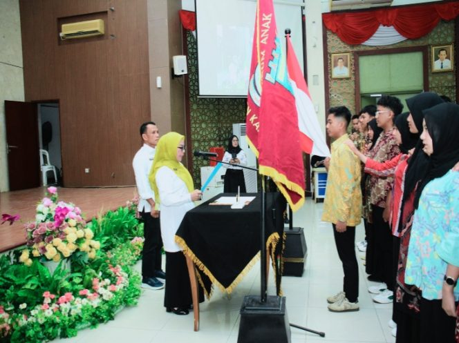 
					FAK di Kukuhkan, Wabup Kampar Dukung Penuh KLA, Berharap Predikat KLA Tahun 2026 Meningkat.