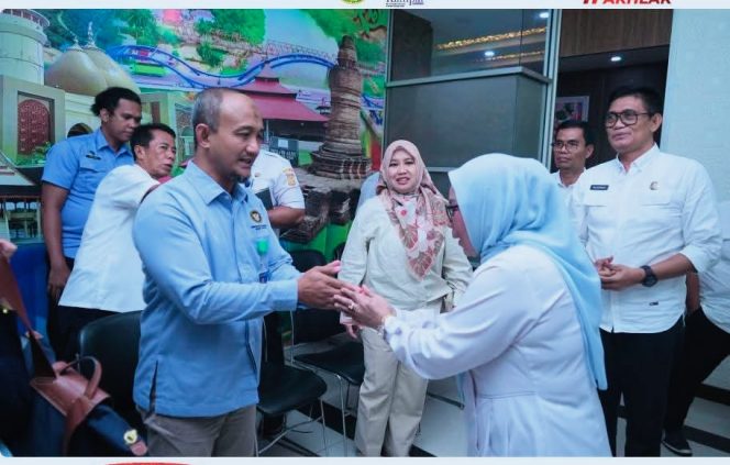 
					Wabup Kampar Dr Misharti Hadiri Pertemuan Monitoring Tim Kemenko RI Bidang Pangan