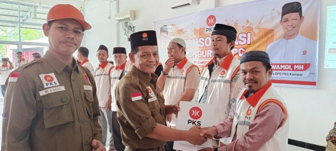 
					PKS Kampar Laksanakan Konsolidasi dan Penyerahan SK DPC: Perkuat Solidaritas dan Sinergi Struktur