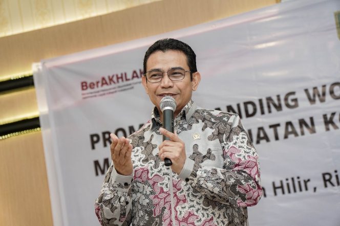 
					Hendry Munief dan Kemenpar Gelar Bimtek Promosi Wisata di Rohil: Latih Gen Z Manfaatkan Media Sosial