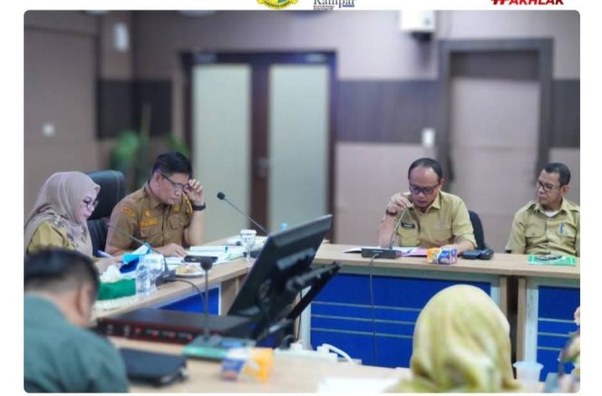 
					Wabup Kampar Instruksikan Percepatan Program Strategis OPD Agar Serapan Anggaran Meningkat
