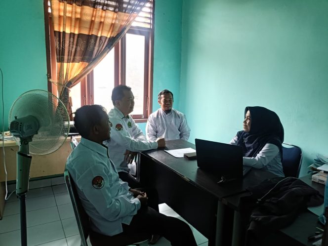 
					Penyuluh Agama KUA Salo Perkuat Teamwork Melalui Rapat Koordinasi Internal