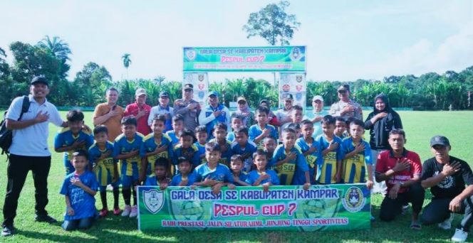
					Buka Turnamen Sepak Bola di Padang Luas, Wabup Kampar Ingin Olahraga Jangan Sekedar Kompetisi, Tapi Ajang Pembinaan