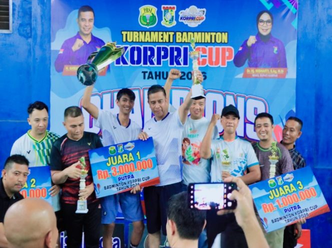 
					Sang Juara Pasangan Ahmad Yuzar/Wahyu Juara Turnamen Badminton Korpri Cup 2026