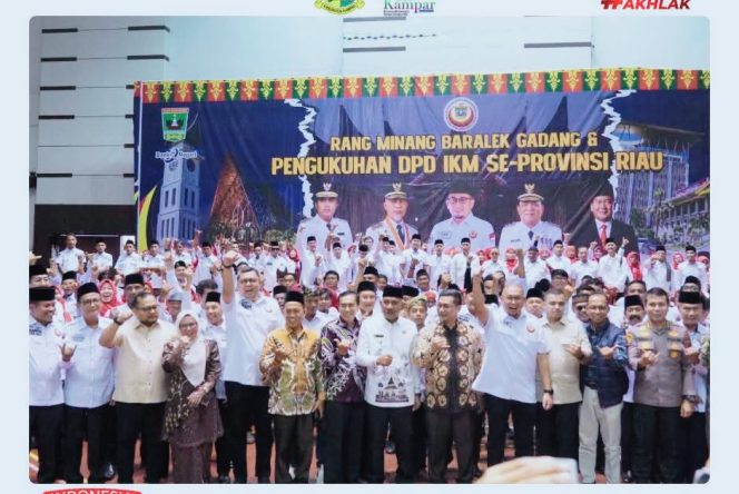 
					Acara Baralek Gadang IKM, Wabup Kampar Dr. H. Misharti Ajak Perantau Minang Sinergi Bangun Daerah.