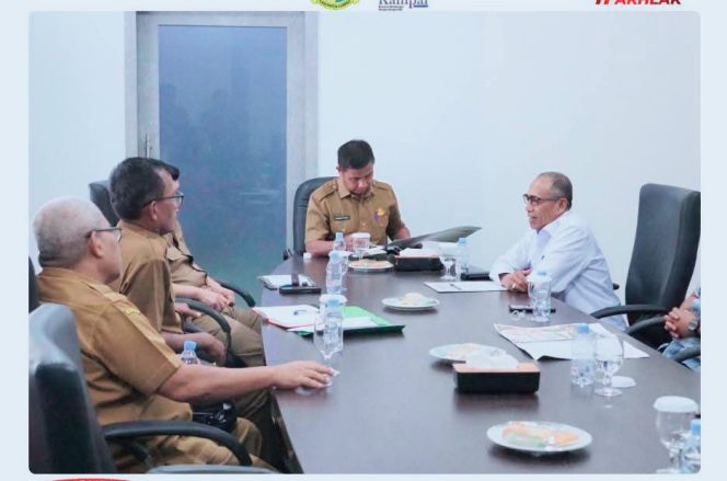 
					Bupati Kampar Ahmad Yuzar Terima Audiensi KONI Kampar, Bahas Persiapan Porprov 2027 dan Kejurkab 2026.